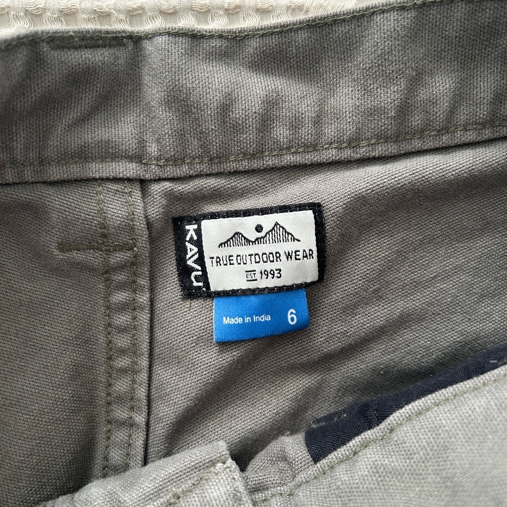 Kavu Women's Cargo Pants in Green - Picture 3 of 5